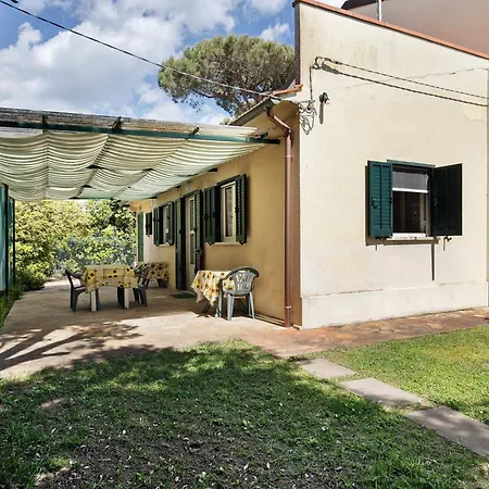 Chiara -marina Di Pietrasanta Holiday home