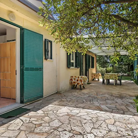 Holiday home Chiara -marina Di Pietrasanta *